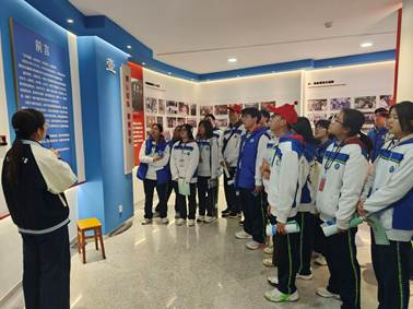 9f708620bfed8352bc033e672bb5f30b